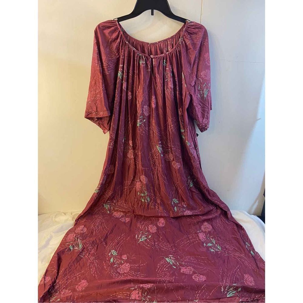 Vintage nylon gown burgundy flowers large‎ rn#16335 USA